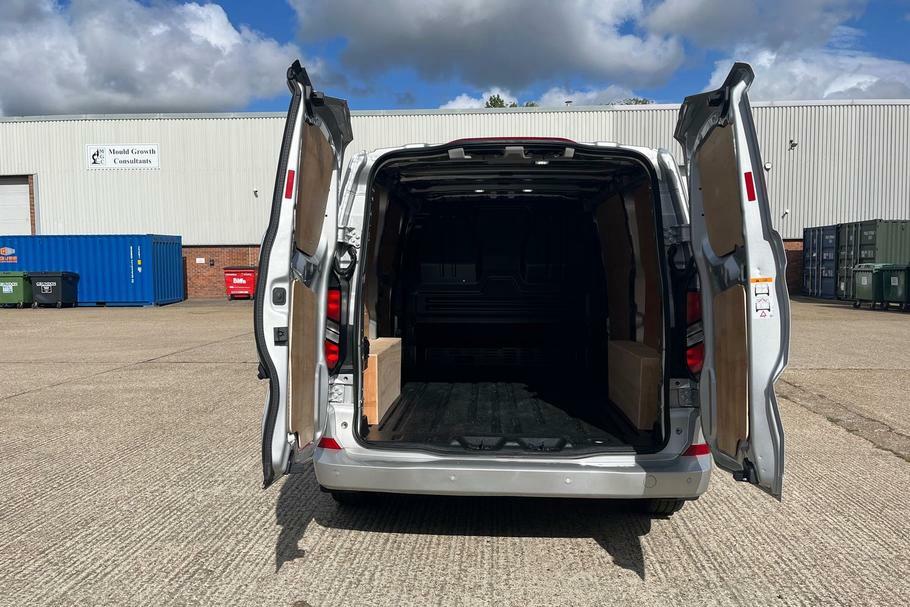 Ford Transit Custom 320 Limited L1 Swb Fwd 2.5 Phev 232Ps Low Roo WP75VZG Silver #6