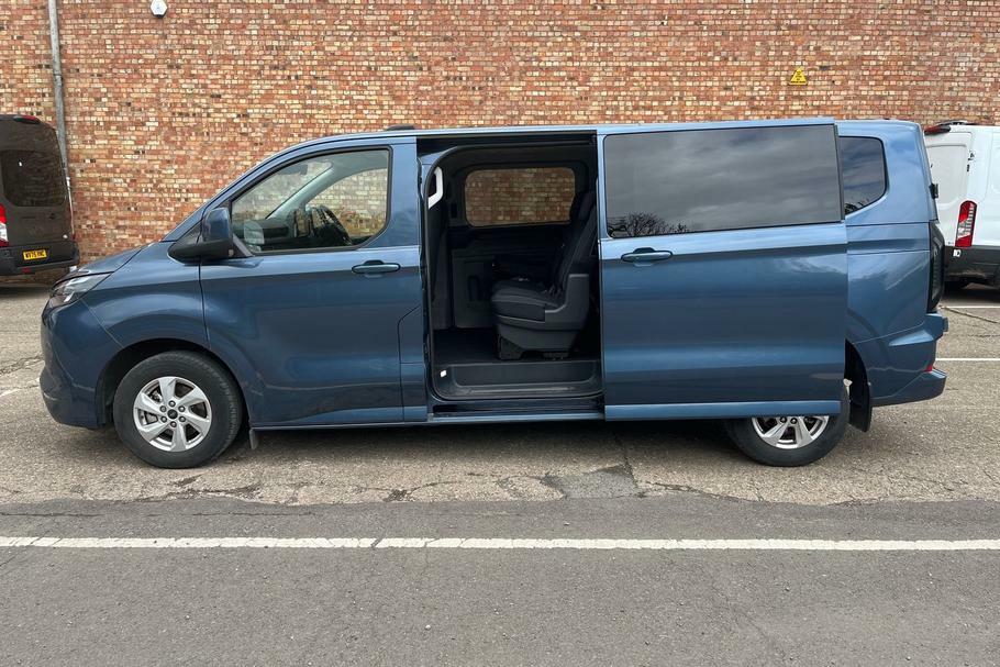 Ford Transit Custom 340 Limited L2 Lwb 9 Seat Kombi Fwd 2.5 Phev WR75ZBV Blue #5