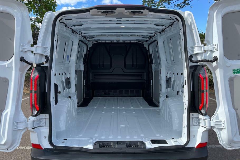 Ford Transit Custom 320 Trend L2 Lwb Rwd 100Kw 65Kwh Low Roof HT74EHW White #6