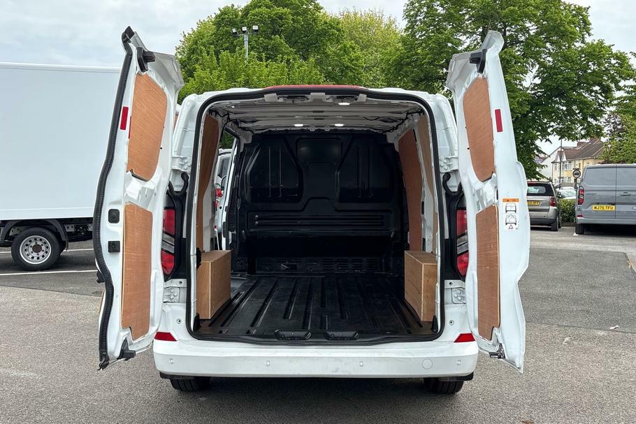 Ford Transit Custom 300 Limited L1 Swb Fwd 2.0 Ecoblue 136Ps Low Roof DS24ZYO White #6