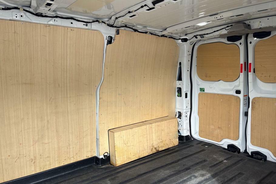 Ford Transit Custom 280 Limited L1 Swb Fwd 2.0 Ecoblue 136Ps Low Roof LA24HWM White #4