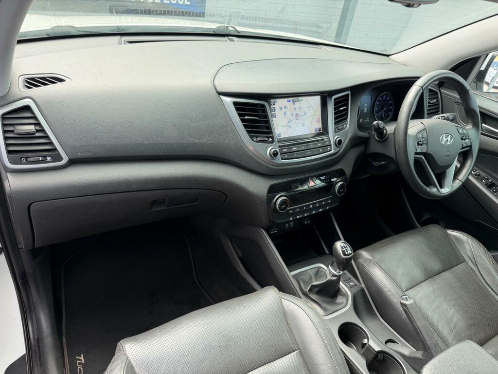 Hyundai Tucson 1.6 T-gdi Sport Edition Euro 6 YH67ZHM White #2