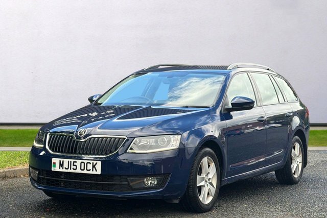 Skoda Octavia Tsi Se Estate Blue #3