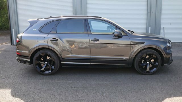 Bentley Bentayga V8 First Edition Grey #4