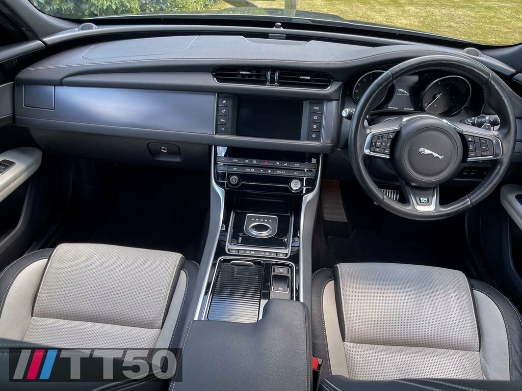 Jaguar XF 2L R-sport VE17JNJ Grey #6