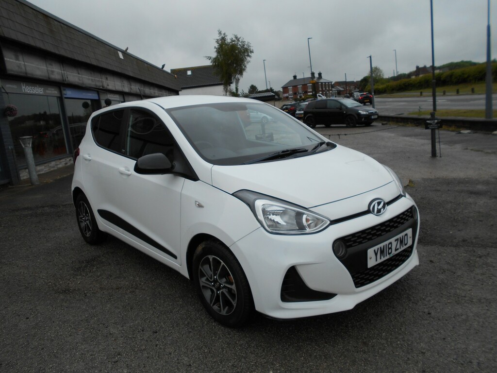 Hyundai I10 Hatchback 1.0 I10 Go Se 1.0 My19 201818 YM18ZMO White #2