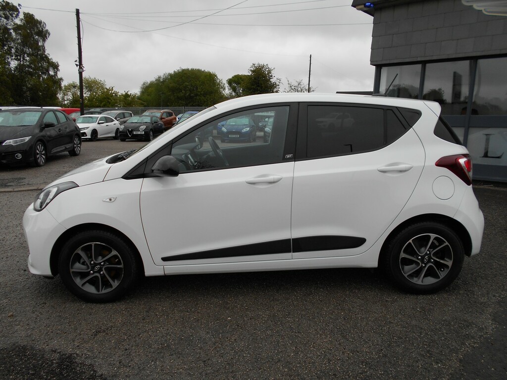 Hyundai I10 Hatchback 1.0 I10 Go Se 1.0 My19 201818 YM18ZMO White #3