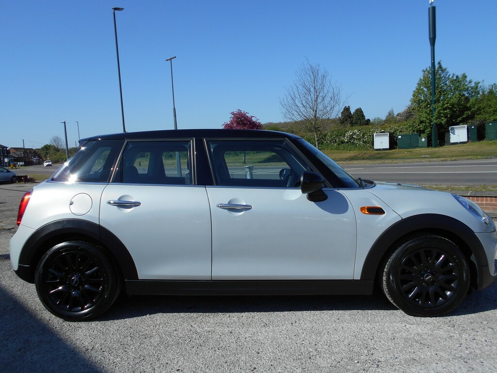 Mini Hatch Hatchback 1.5 5-Door Hatch Cooper D 201767 Silver #4
