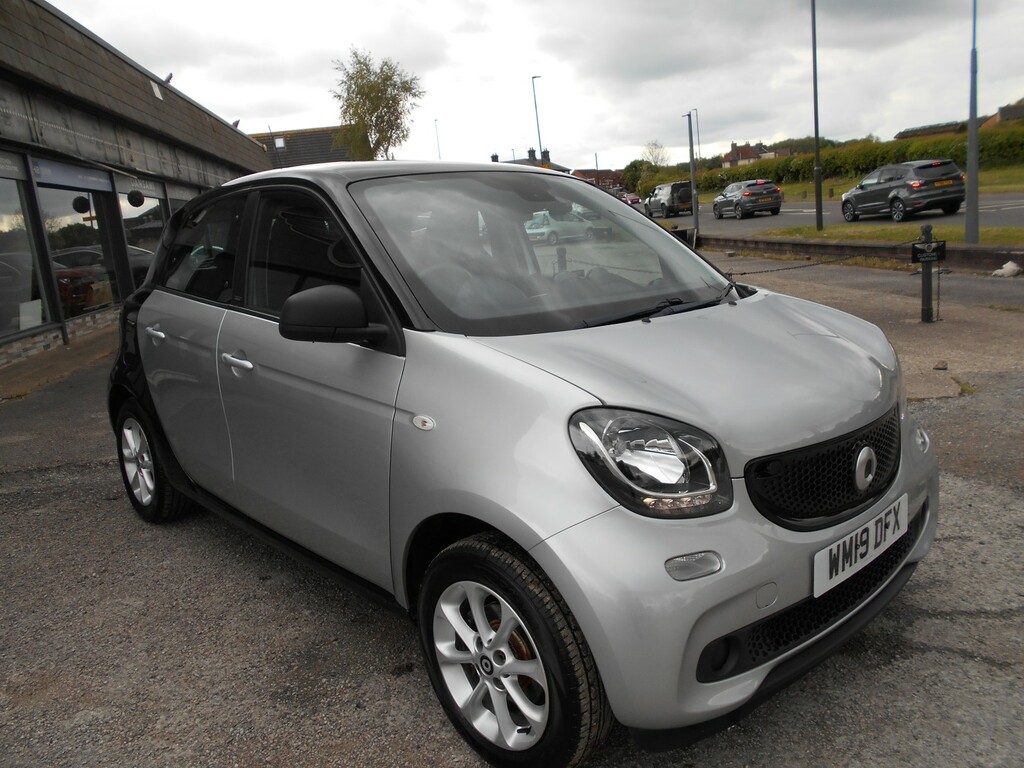 Smart Forfour Hatchback 1.0 Passion 201919 Black #2