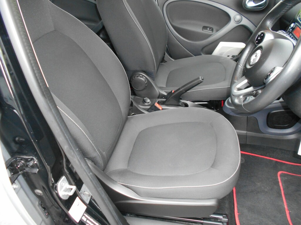 Smart Forfour Hatchback 1.0 Passion 201919 Black #6