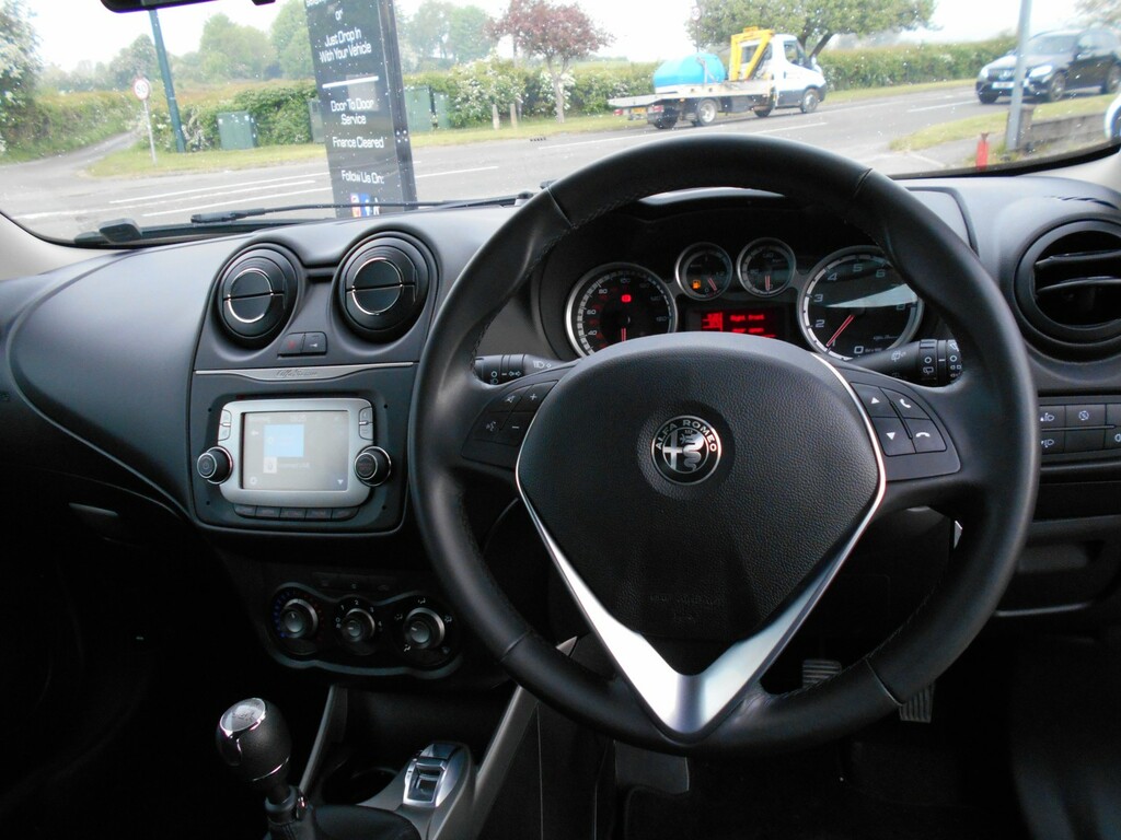 Alfa Romeo MiTo Hatchback 0.9 New Mito 875Cc Tb Twinair 105Hp Mito Black #5
