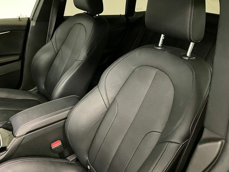 BMW 2 Series 218I 136 M Sport Dct, 19 Alloys, Dakota Lea Black #4
