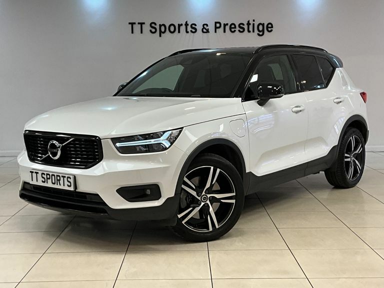 Volvo XC40 1.5 T4 Recharge Phev R Design 19 Alloys White