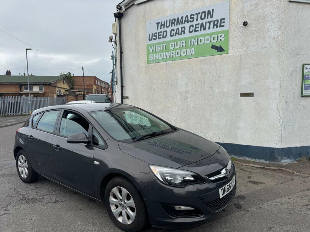 Vauxhall Astra Hatchback 1.4I Design Euro 6 201565 Grey