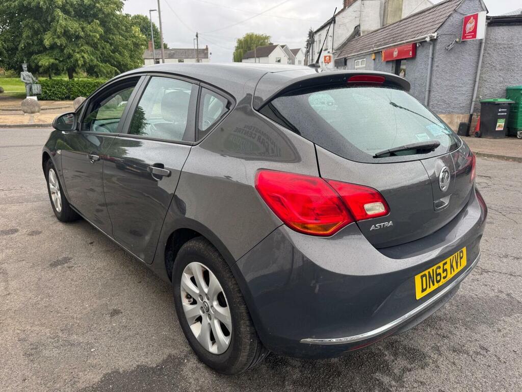 Vauxhall Astra Hatchback 1.4I Design Euro 6 201565 DN65KVP Grey #4