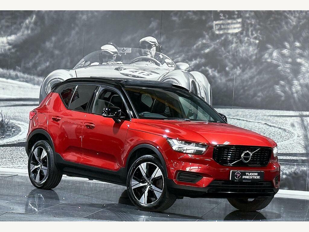 Volvo XC40 1.5H T5 Twin Engine Recharge 10.7Kwh R-design Red