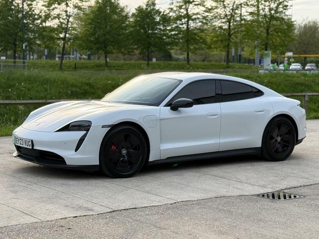 Porsche Taycan Performance Plus 93.4Kwh 4S 4Wd White