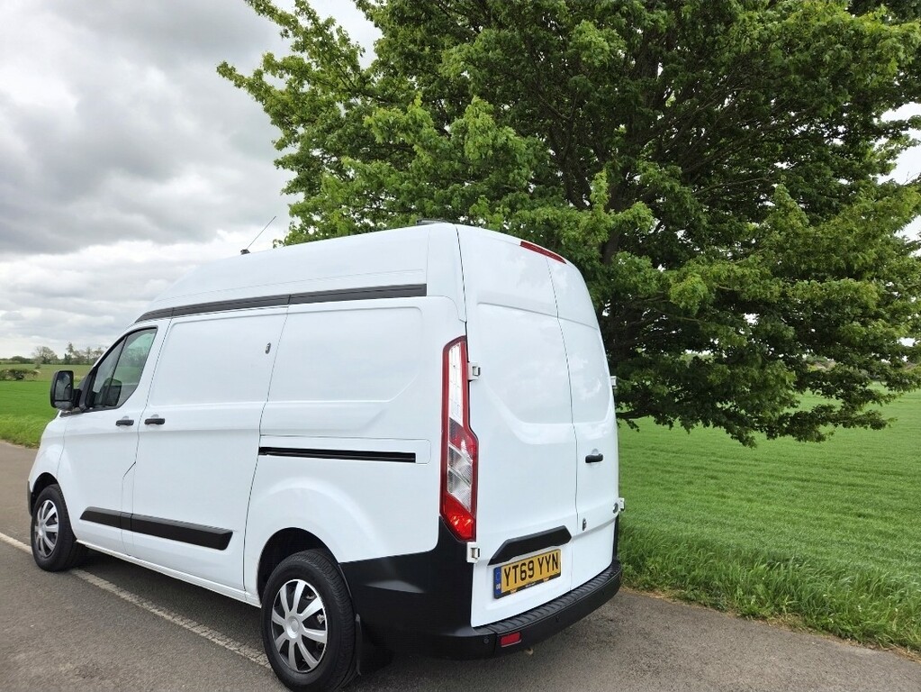 Ford Transit Custom Panel Van 2.0 300 Ecoblue Leader 2020 YT69YYN White #3