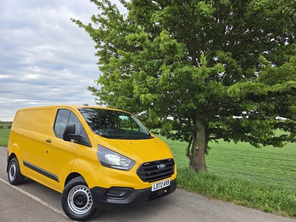 Ford Transit Custom Panel Van 2.0 Transit Custom Leader Van 340 L1 2.0 Yellow