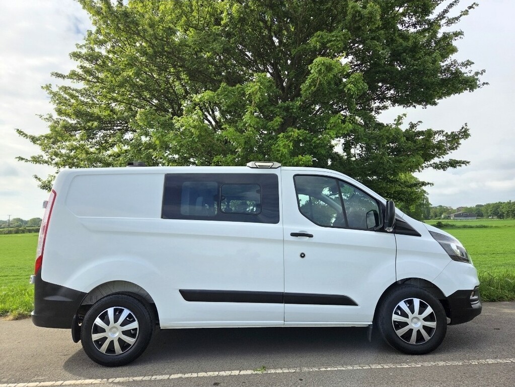 Ford Transit Custom Combi Van 2.0 320 Ecoblue 2019 YO19LCN White #5