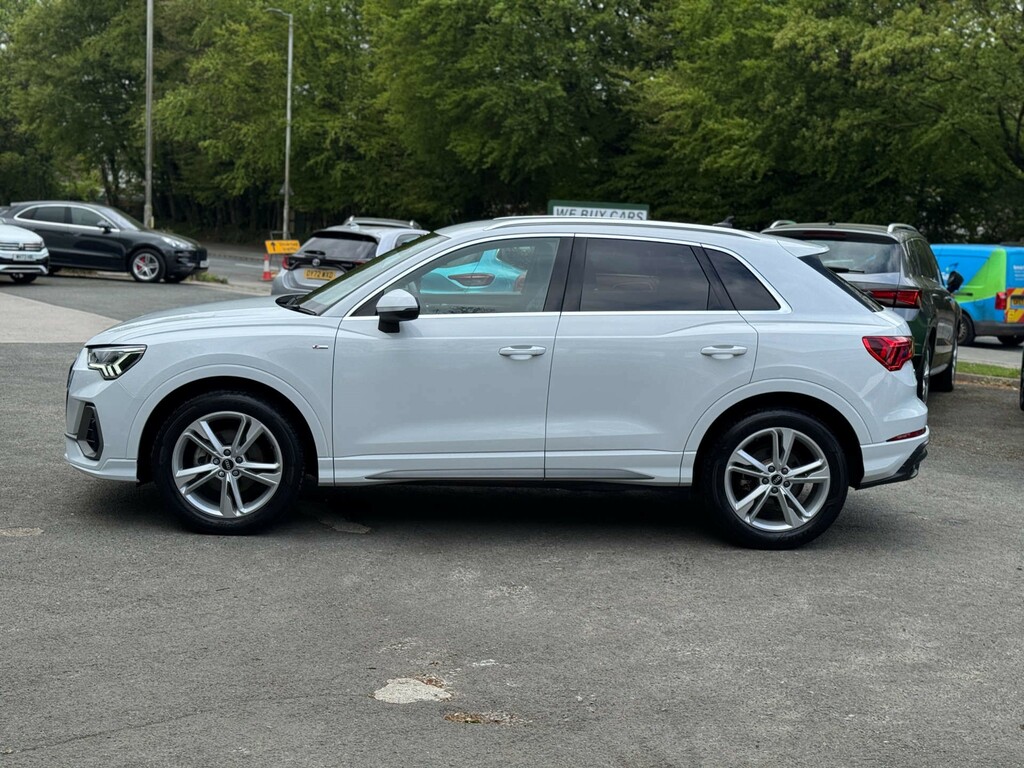 Audi Q3 1.5L 35 Tfsi S Line  #4