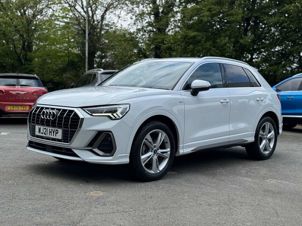 Audi Q3 1.5L 35 Tfsi S Line  #3