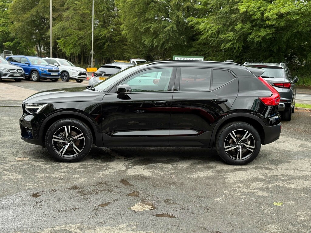 Volvo XC40 2.0L B3 Mhev Plus Dark Dct WG72VRD #4