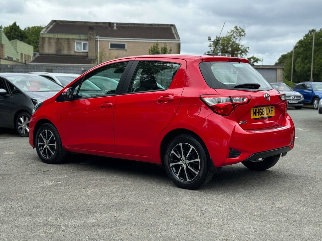 Toyota Yaris 1.5L Icon Tech MH68LXF Red #5