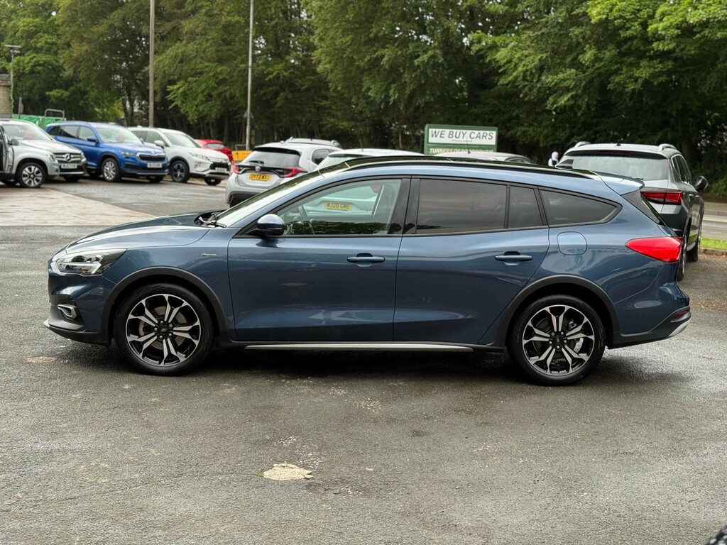 Ford Focus 1.0L Ecoboost Active X #4