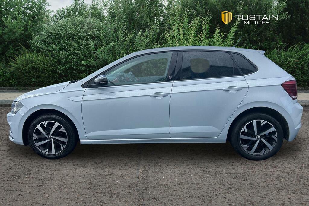 Volkswagen Polo Volkswagen Polo 1.0 Evo Beats Hatchback Pet... 