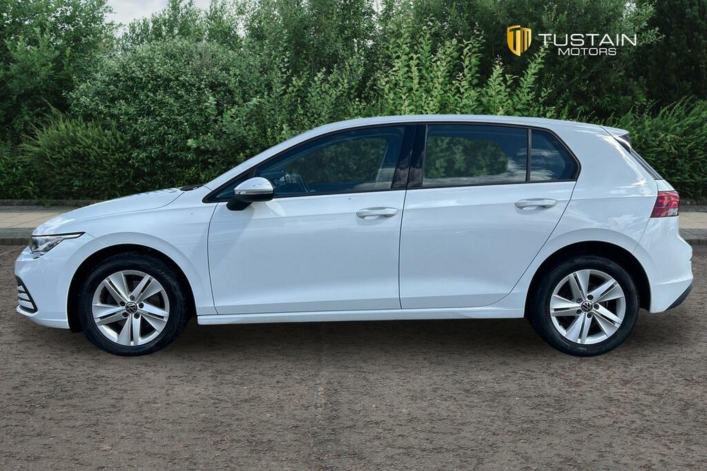 Volkswagen Golf Volkswagen Golf 1.5 Tsi Life Hatchback Petr... 