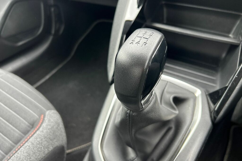 Peugeot 208 Peugeot 208 1.2 Puretech Active Premium Plus H... CE72NKL  #6