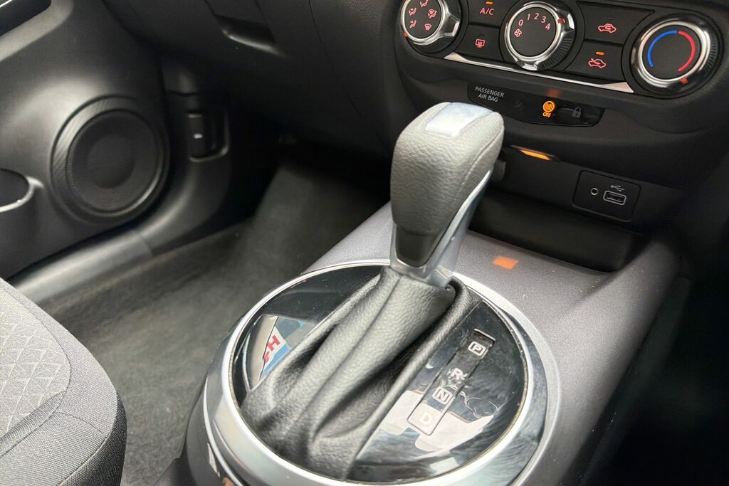Nissan Juke Nissan Juke 1.0 Dig T Acenta Suv Dct... LM24AFZ  #6