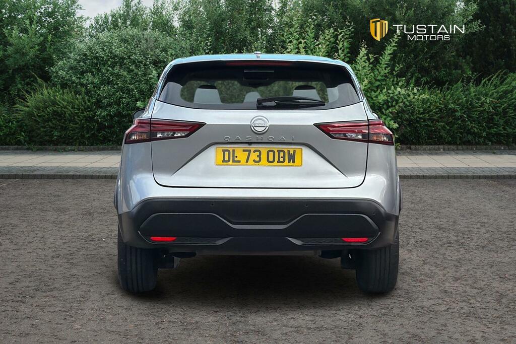 Nissan Qashqai Nissan Qashqai 1.3 Dig T Mhev Acenta Premium Su... DL73ODW #3