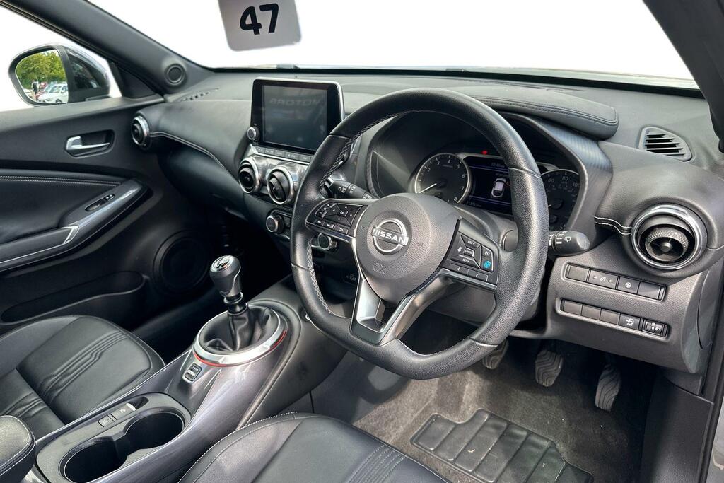 Nissan Juke Nissan Juke 1.0 Dig T Tekna Suv Manu... LV72UWZ  #2