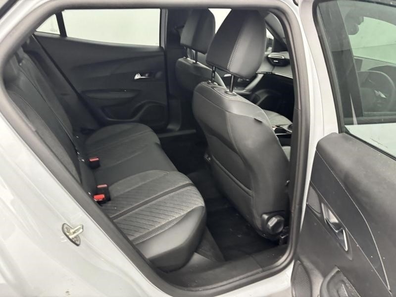 Peugeot 2008 Peugeot 2008 Suv 1.2 Puretech Allure Suv Pe... PY75EUN #4