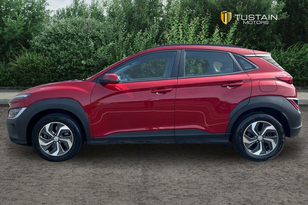 Hyundai Kona Hyundai Kona 1.6 H Gdi Se Connect Suv Petro... 