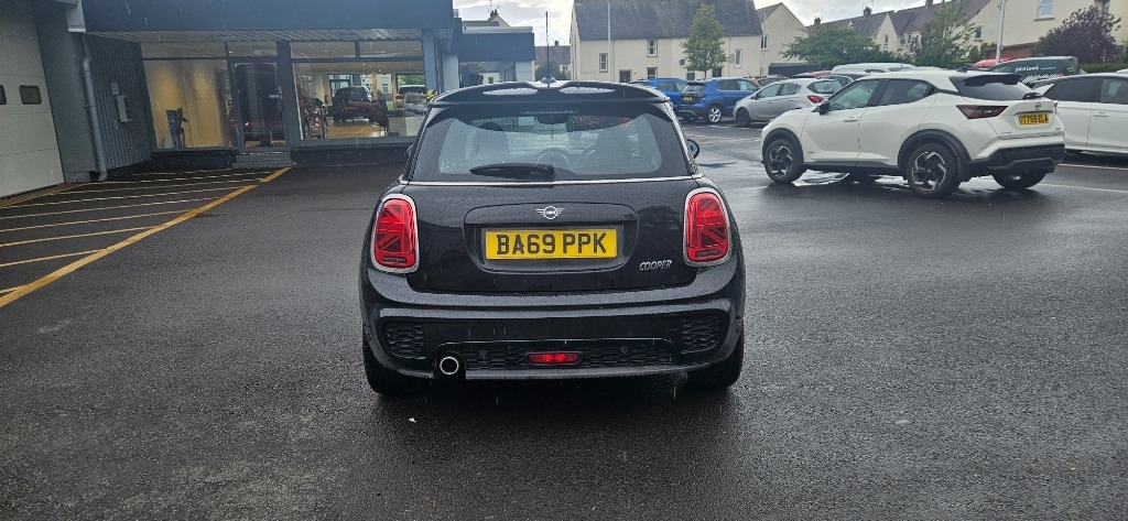 Mini Hatch Mini Hatch 1.5 Cooper Sport Hatchback 3D... BA69PPK Black #4
