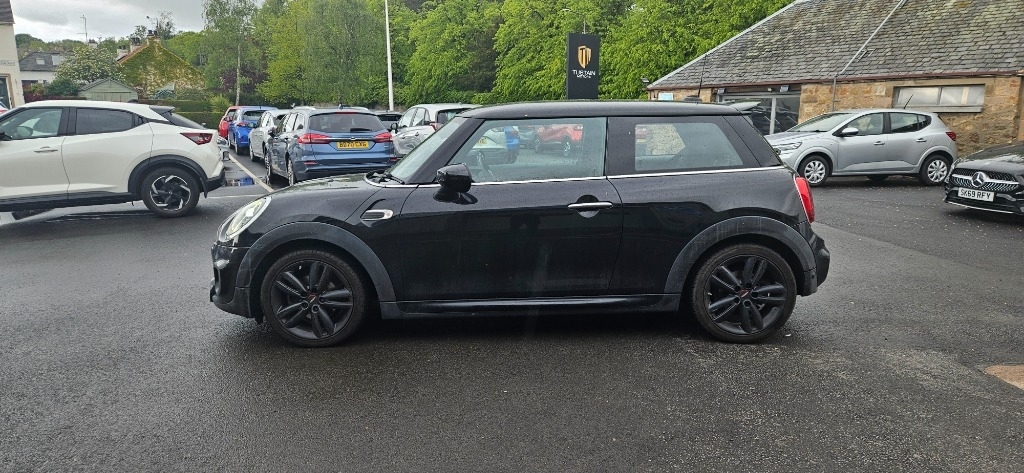 Mini Hatch Mini Hatch 1.5 Cooper Sport Hatchback 3D... BA69PPK Black #6