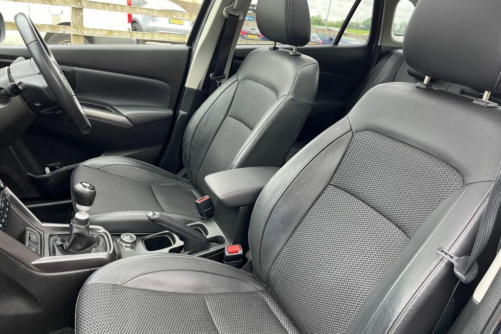 Suzuki S Cross 2024 74 1.4  #19