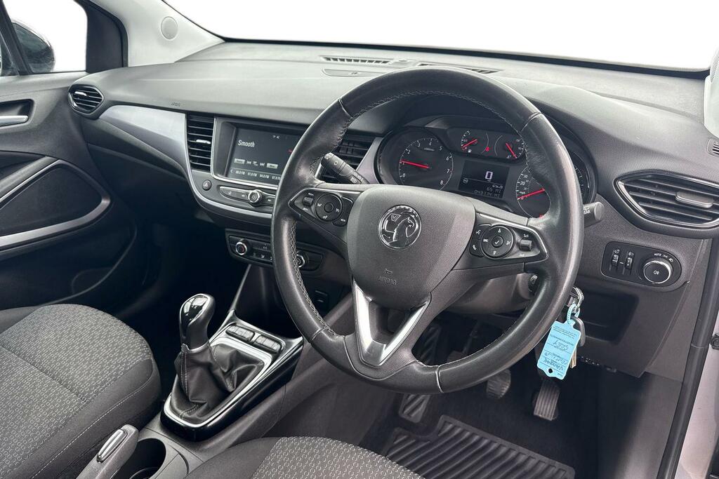 Vauxhall Crossland Vauxhall Crossland 1.2 Design Suv Ma... ML72OYW  #2