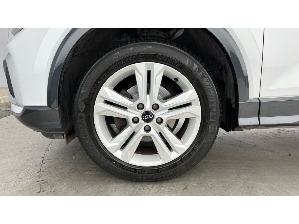 Audi Q2 Audi Q2 1.0 Tfsi 30 Sport Suv LM22ENH #3
