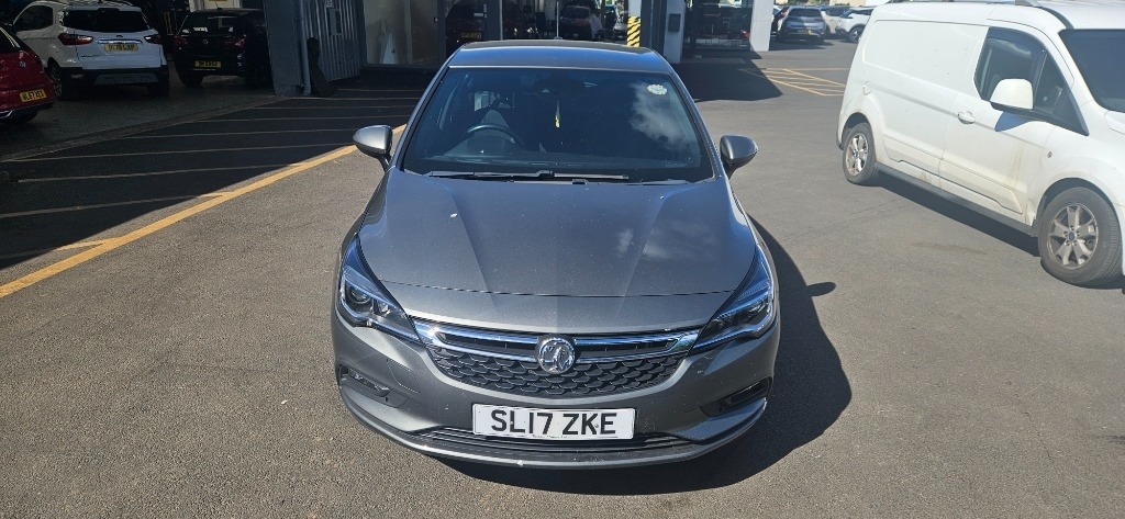 Vauxhall Astra Vauxhall Astra 1.4I Turbo Sri Hatchback Pet... SL17ZKE #4