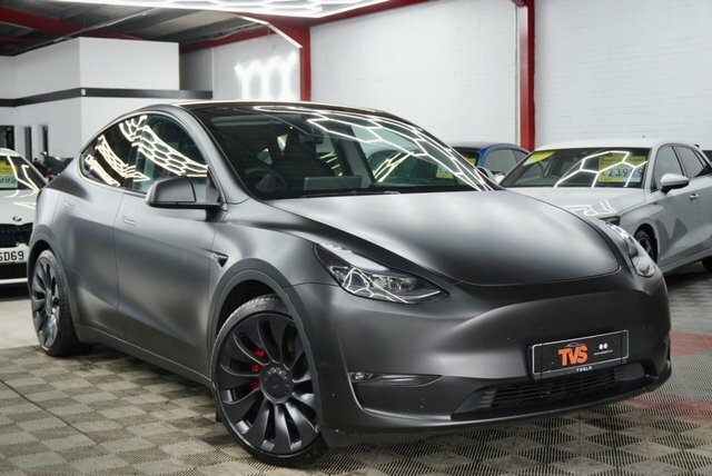 Tesla Model Y Dual Motor Performance Suv 4Wd White