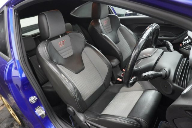 Ford Fiesta 1.6T Ecoboost St-3 Hatchback Eur MJ17XZD Blue #5