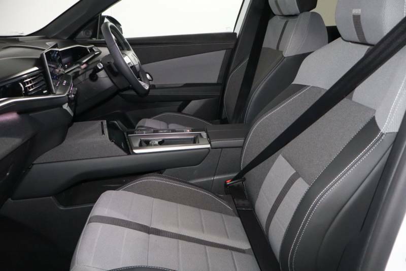 Vauxhall Grandland 1.2 Hybrid 136 Ultimate E-dct6 Pan Roof - DL25BXY White #4
