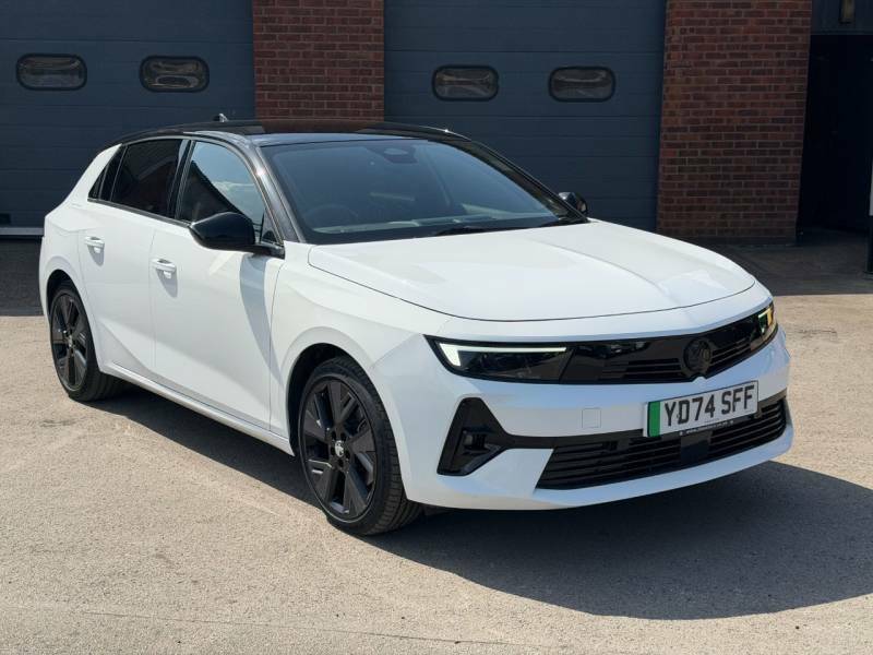 Vauxhall Astra 115Kw Gs 54Kwh - 2024 74 White