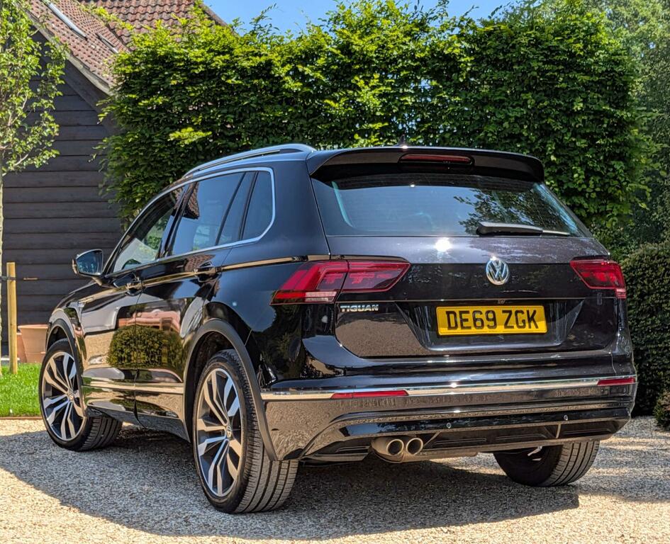 Volkswagen Tiguan 2.0 Tdi R-line Tech Dsg Euro 6 Ss DE69ZGK Black #2