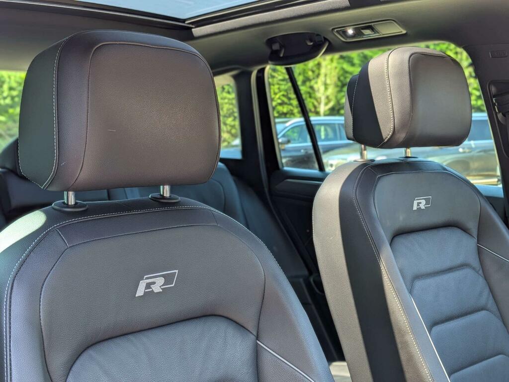 Volkswagen Tiguan 2.0 Tdi R-line Tech Dsg Euro 6 Ss DE69ZGK Black #4