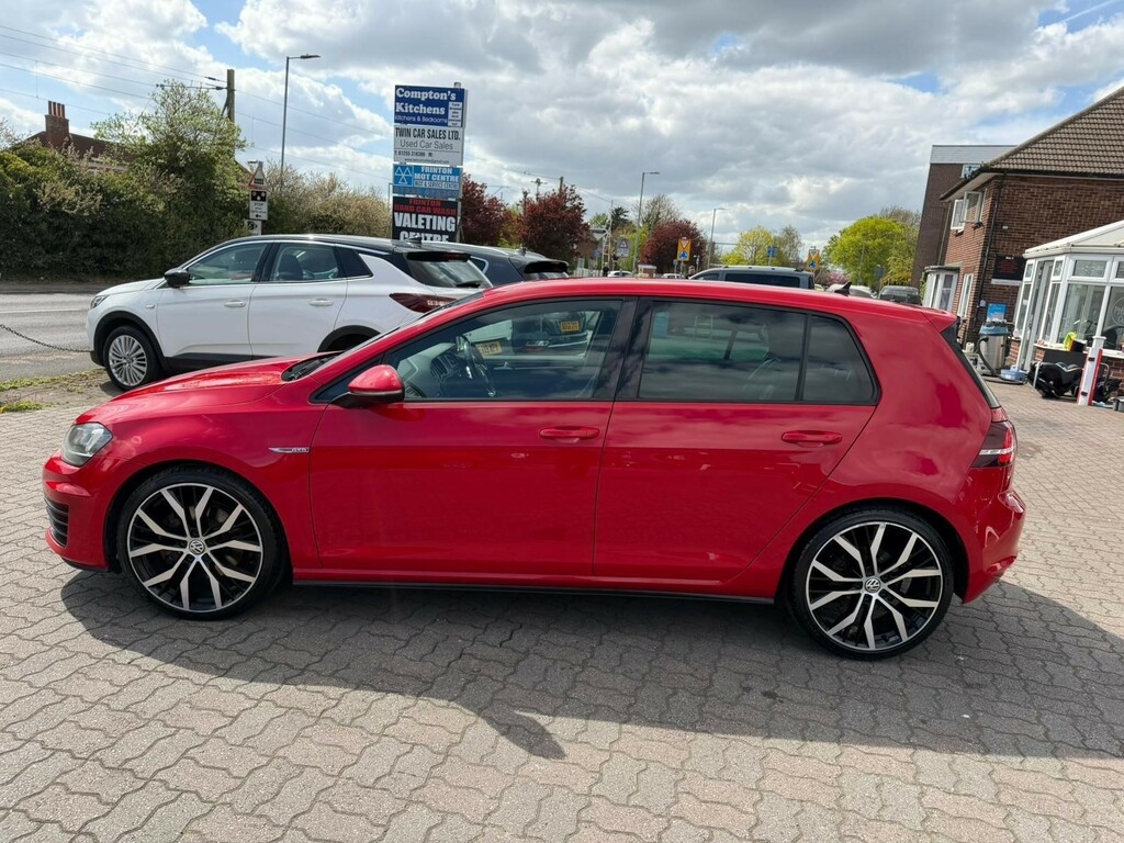Volkswagen Golf 2.0 Tdi Bluemotion Tech Gtd Dsg Euro 6 Ss EK17HFL Red #5